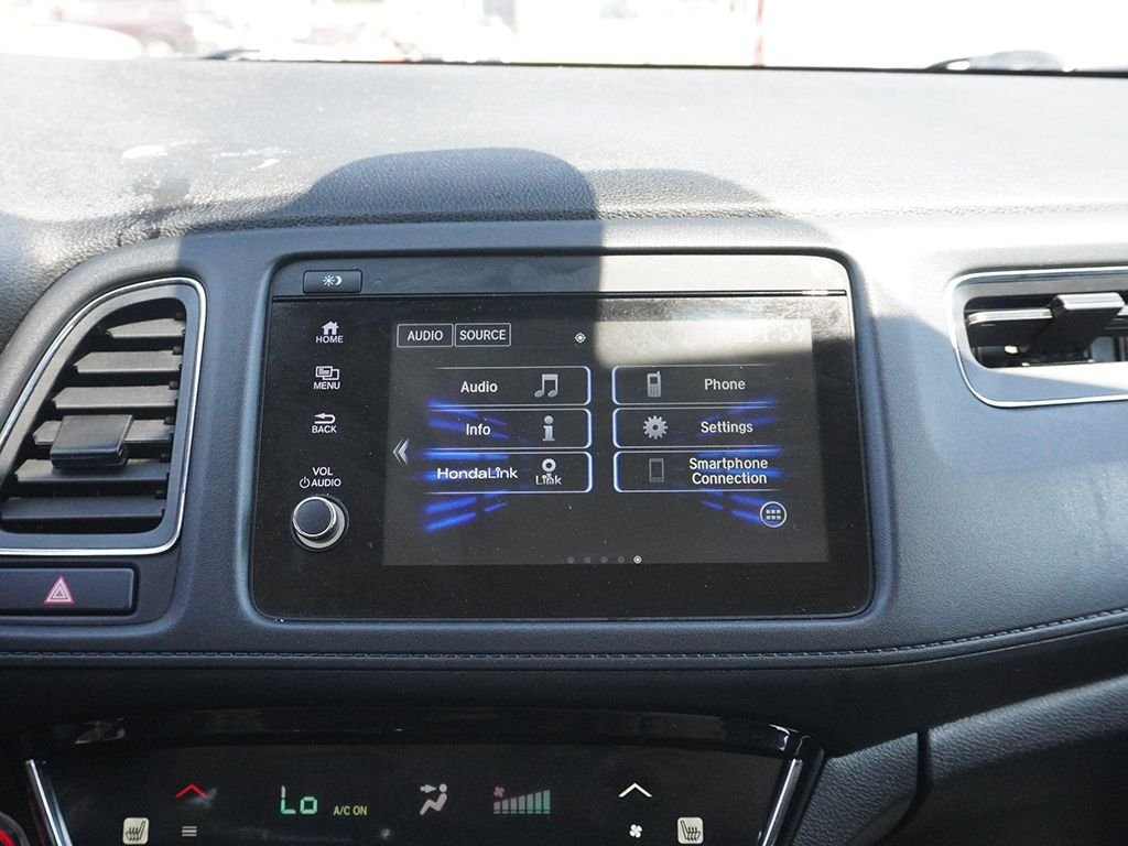 Used 2021 White Honda EX image 42