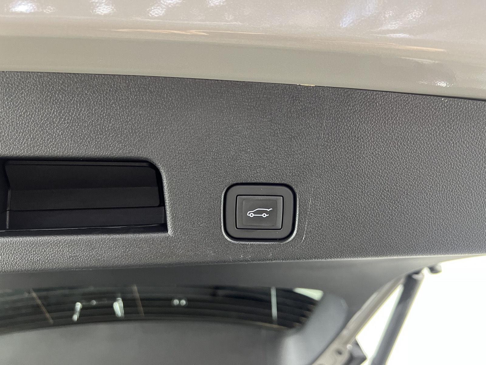 Used 2026 Sandstone Gray Chevrolet AWD Z71 image 10