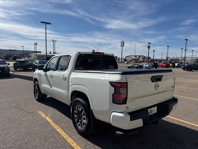 New 2026 Glacier White Nissan Crew Cab SV image 6
