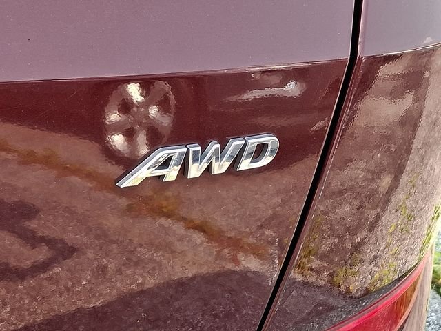 Used 2017 Red Hyundai SE image 13
