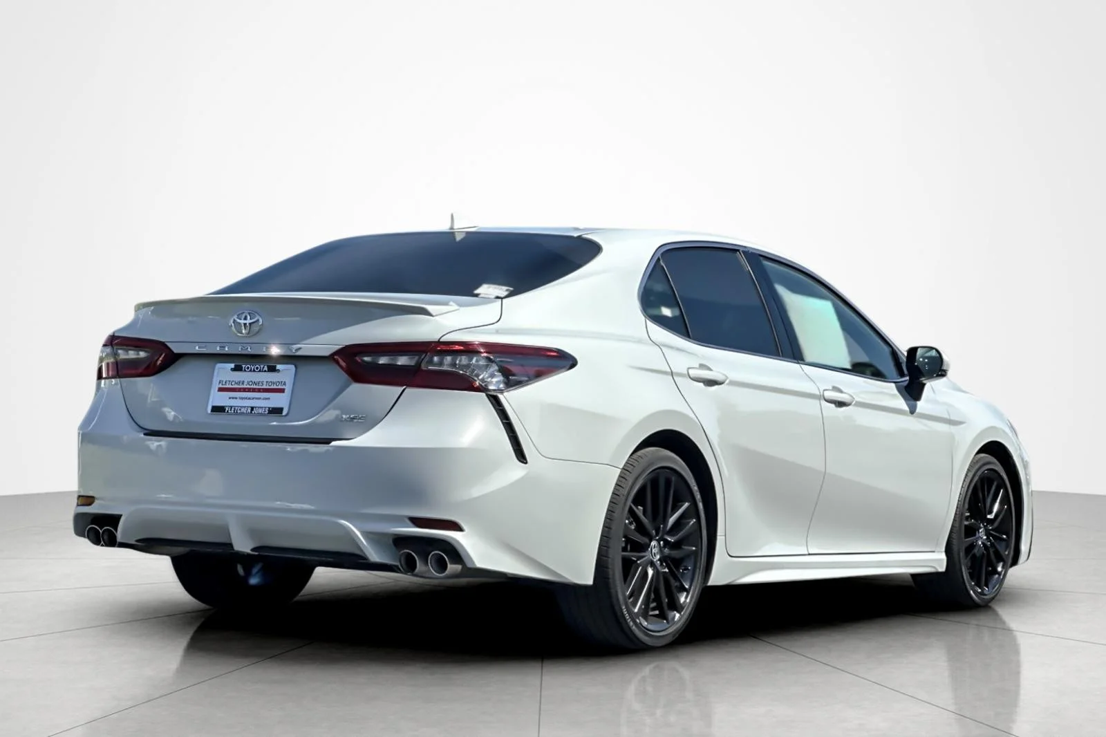 Used 2022 Ice Edge Toyota XSE image 5