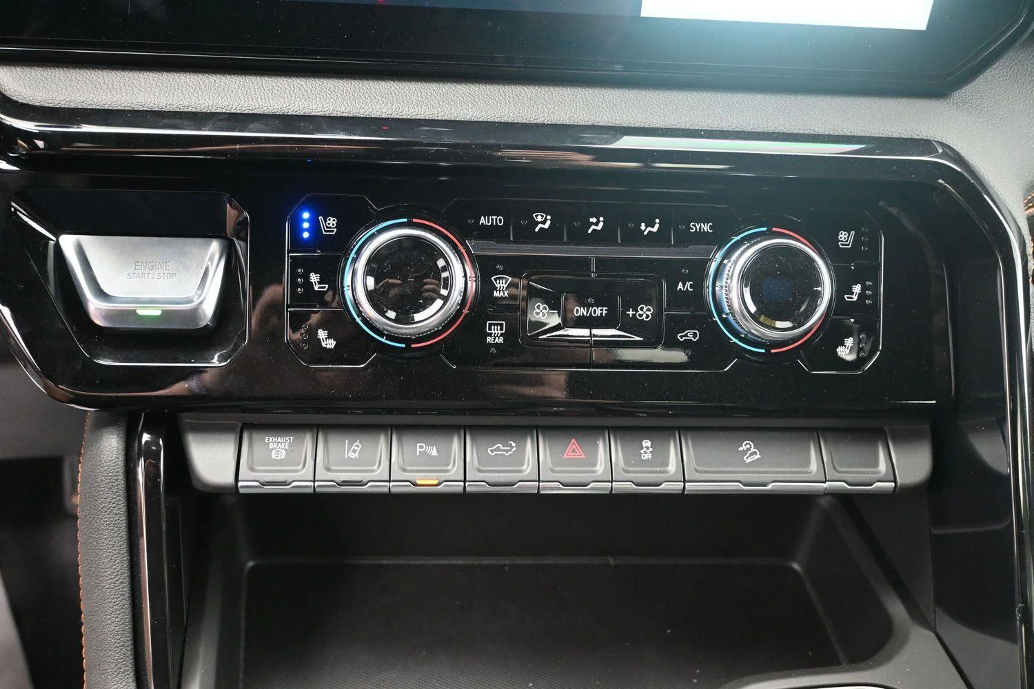 2026 GMC Sierra 2500HD AT4 - Photo 34