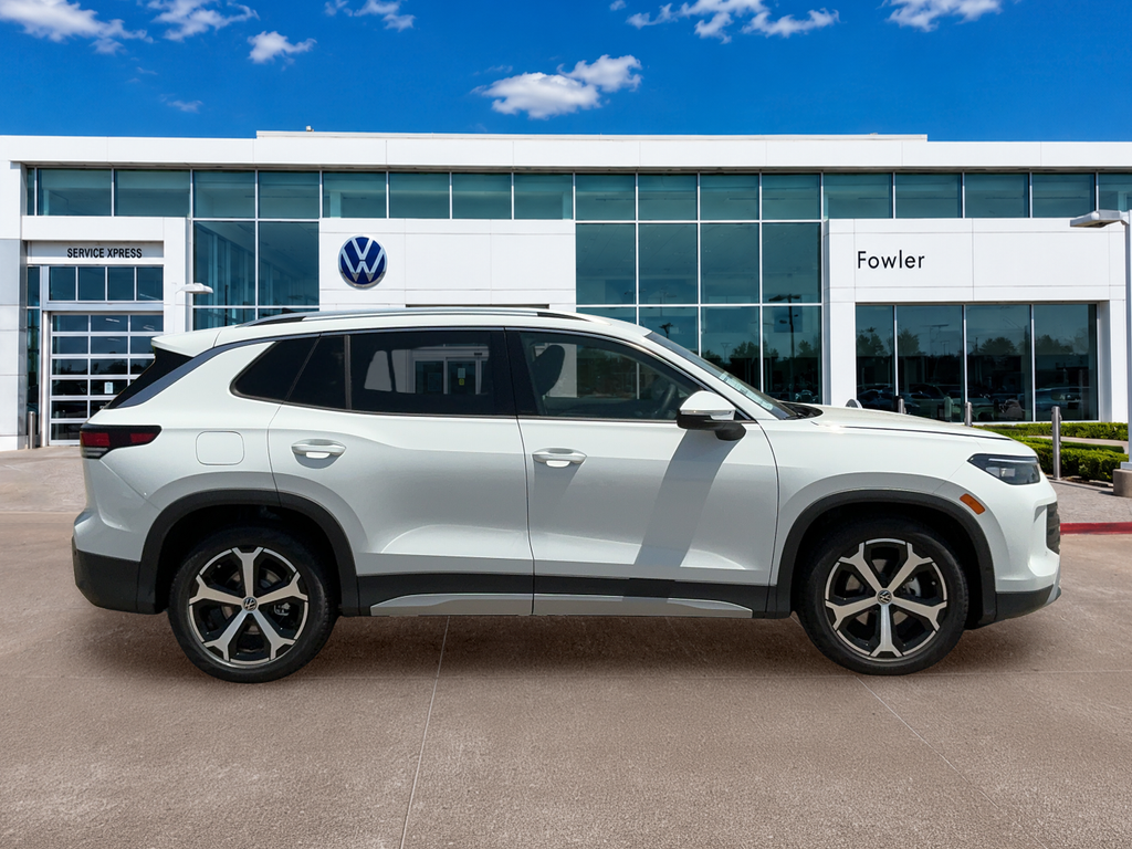 New 2026 White/off-white Volkswagen 2.0T SE image 8