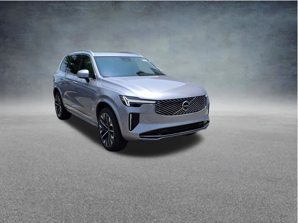 2026 Volvo XC90 Plus