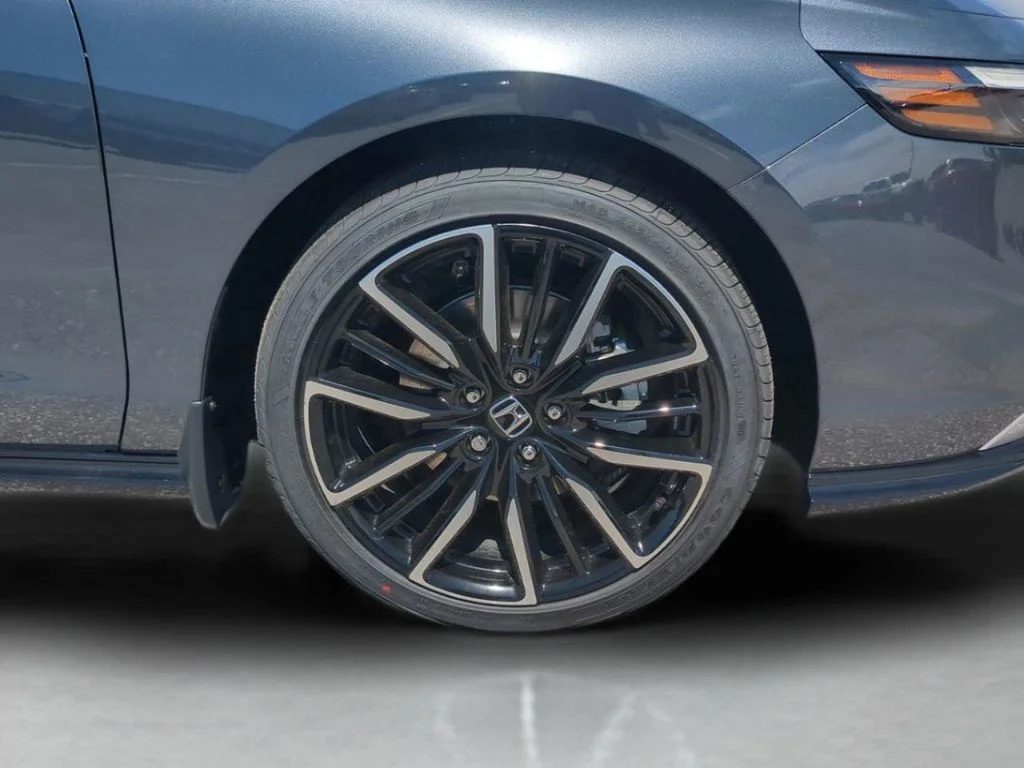 New 2026 Meteorite Gray Metallic Honda Touring image 28