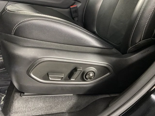 Used 2024 Black Jeep Altitude X image 18