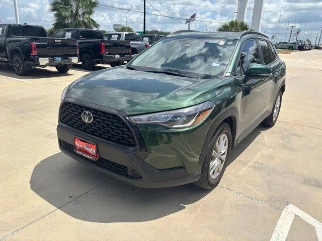 Used 2023 Green Toyota LE image 3