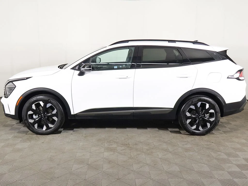 Certified Used 2024 White Kia X-Line image 17
