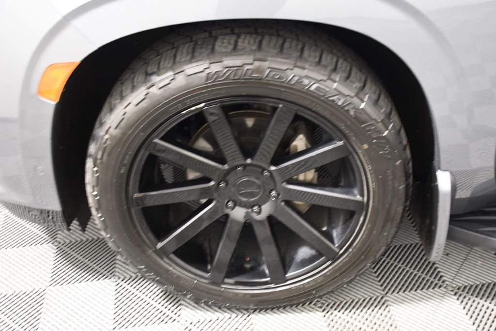 Used 2021 Satin Steel Metallic Cadillac Sport image 11