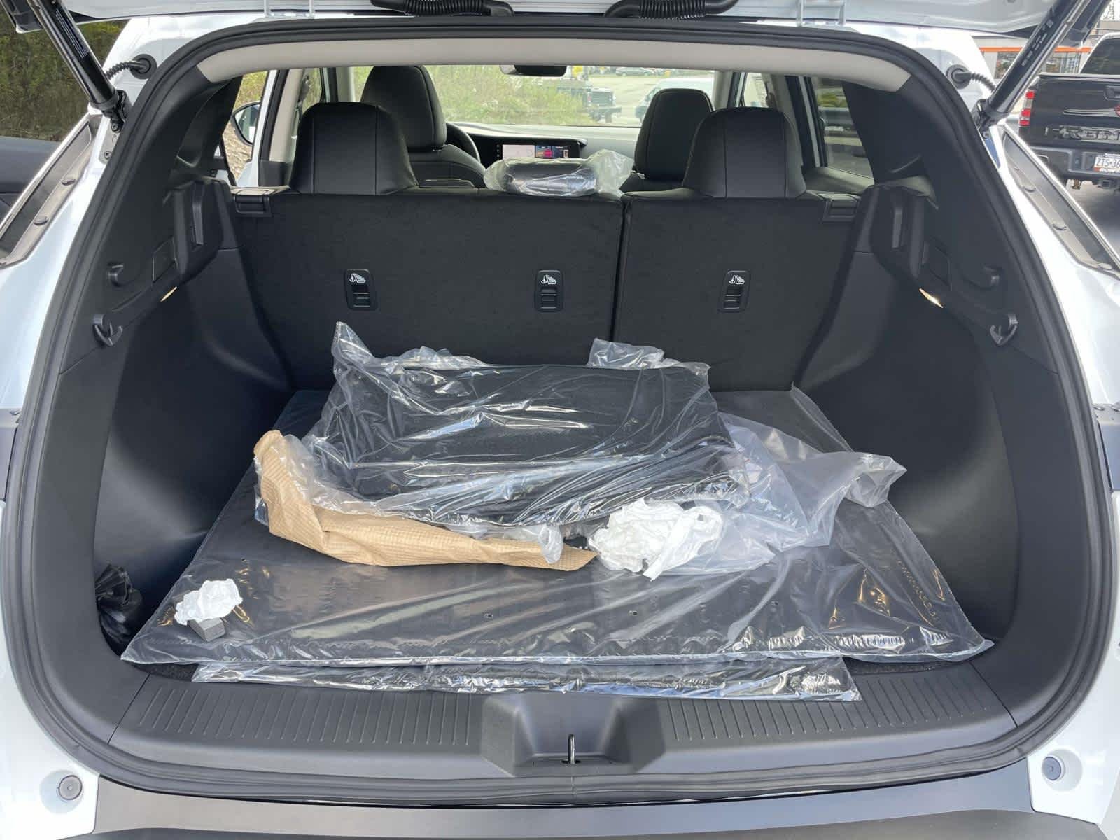 New 2026 Everest White Pearl Tricoat Nissan SL image 17