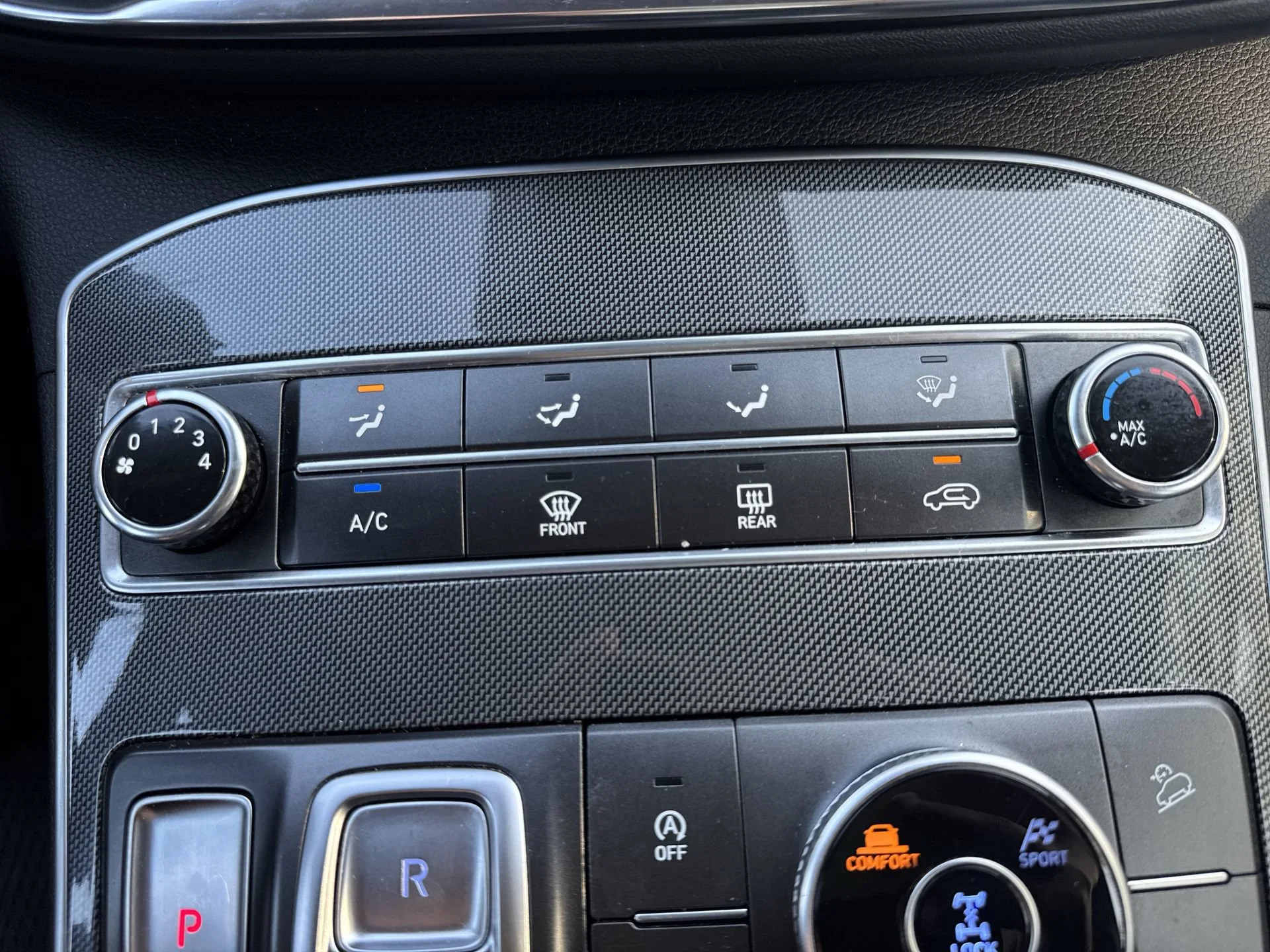 2022 Hyundai Santa Fe SEL - Photo 18