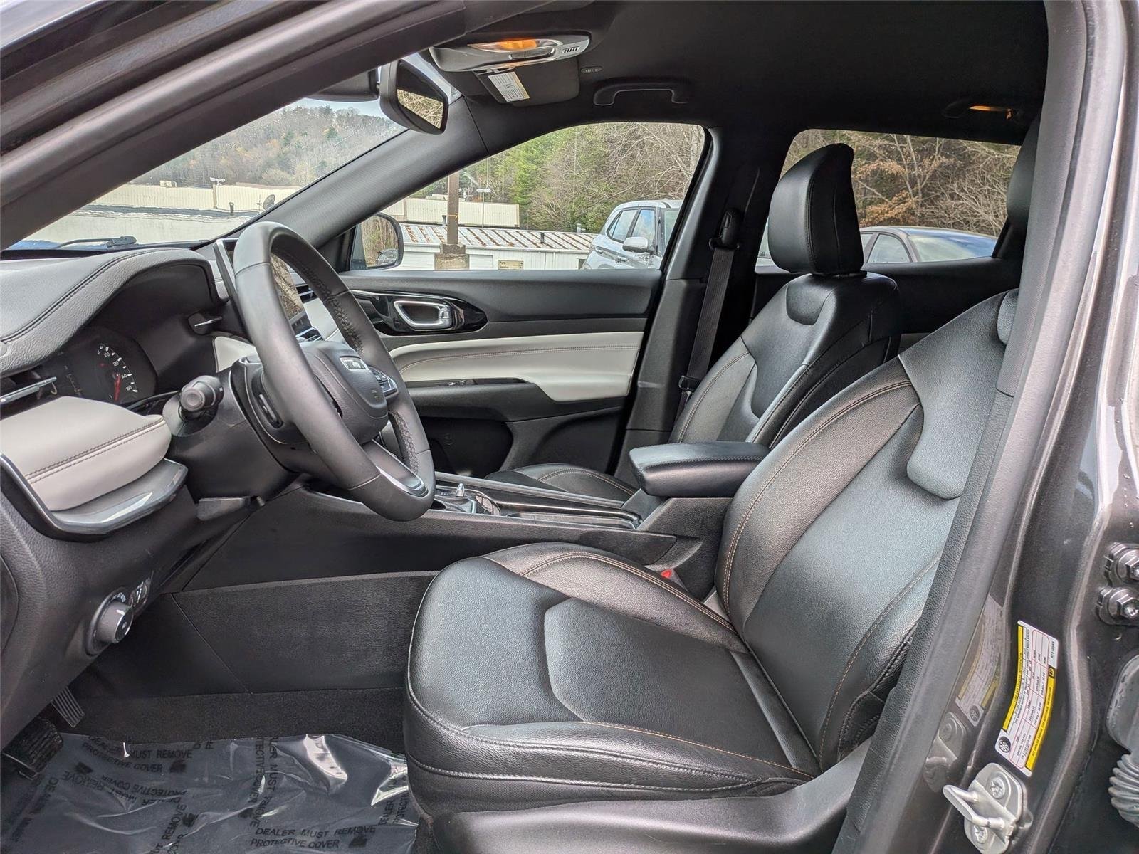 Used 2024 Black Clearcoat Jeep Limited image 15