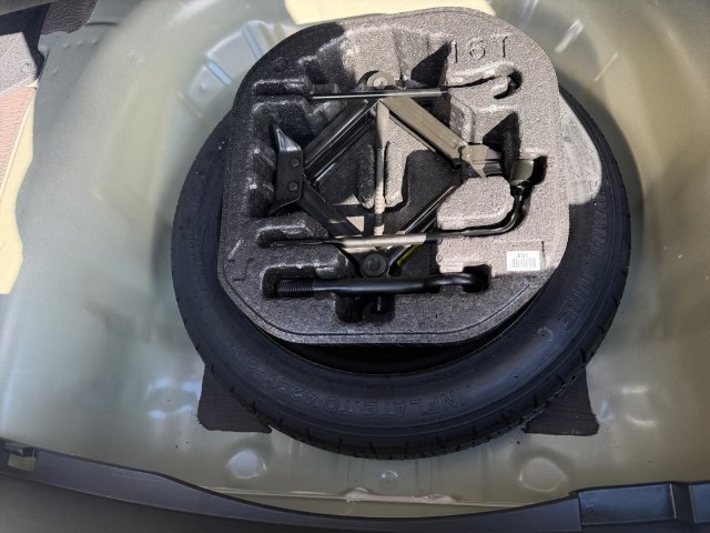 Used 2025 Gray Kia LXS image 38