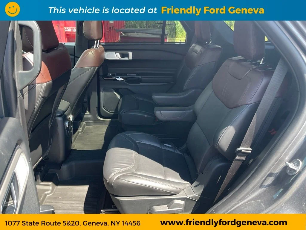 Used 2023 Gray Metallic Ford Platinum image 27