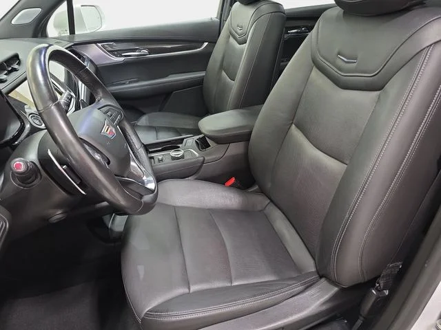 Used 2020 White Cadillac Sport image 13