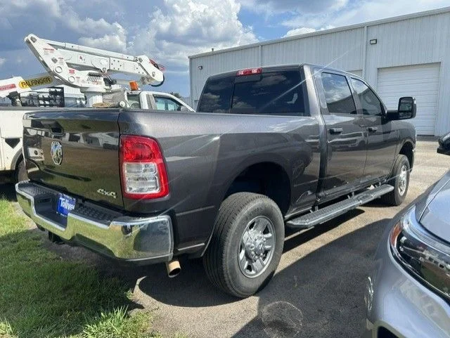 Used 2024 Granite Crystal Clearcoat Metallic Ram Tradesman image 3