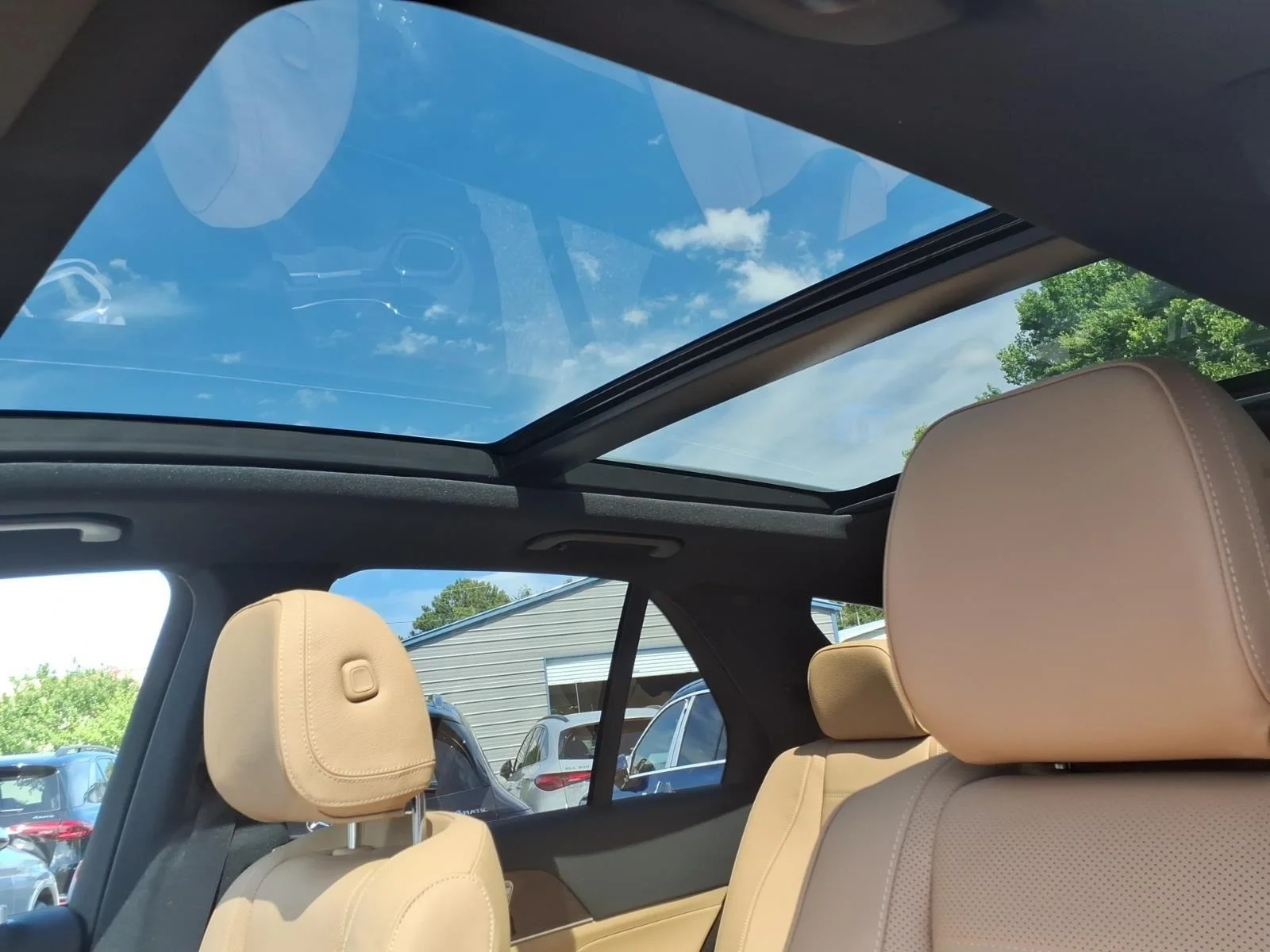 New 2026 BLACK Mercedes-Benz GLE 350 image 23