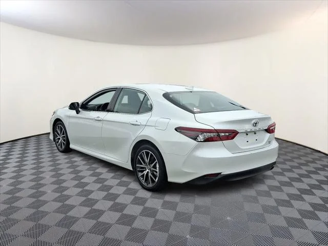 2024 Toyota Camry XLE - Photo 9