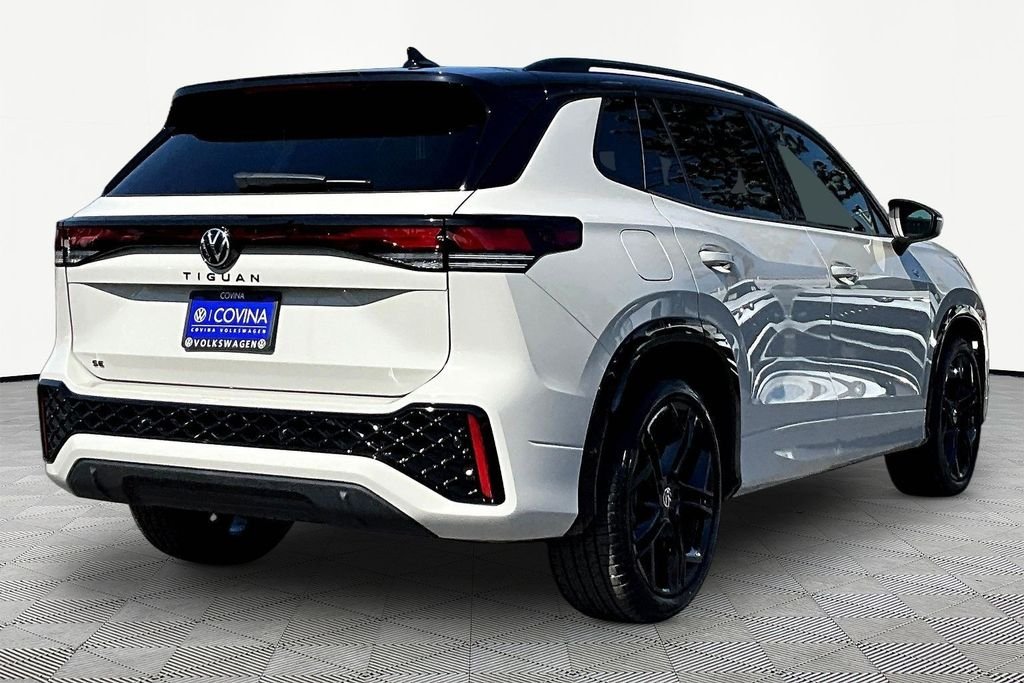 New 2026 Beige Volkswagen 2.0T SE R-Line Black image 6