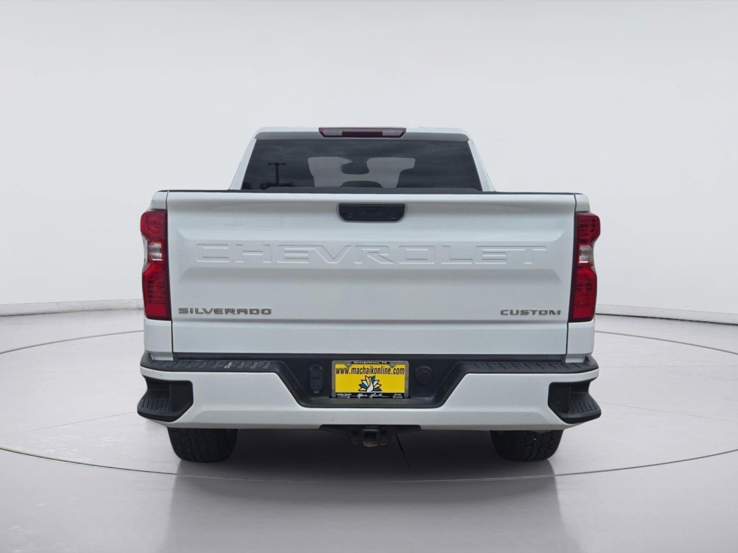 Used 2024 Summit White Chevrolet Custom image 4