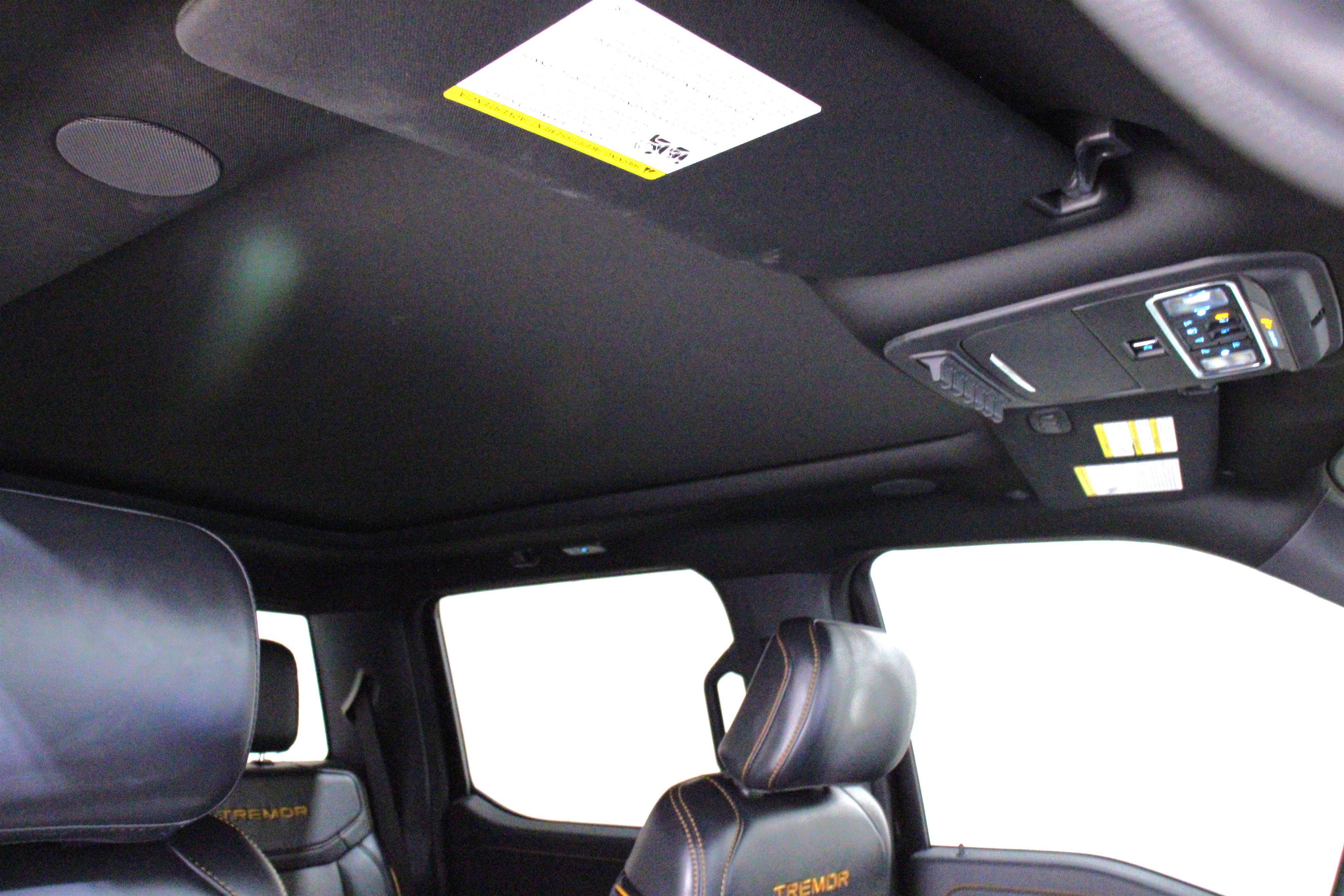 Used 2025 Agate Black Metallic Ford Tremor image 32