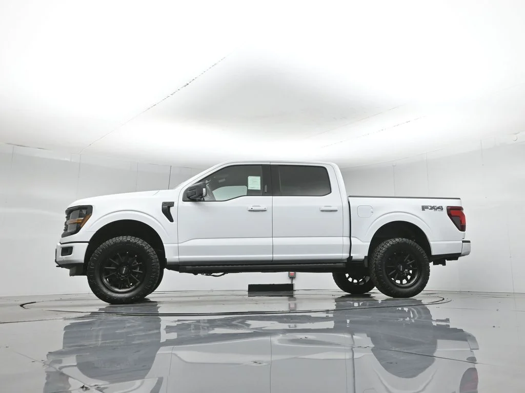 New 2026 Oxford White Ford XLT image 52