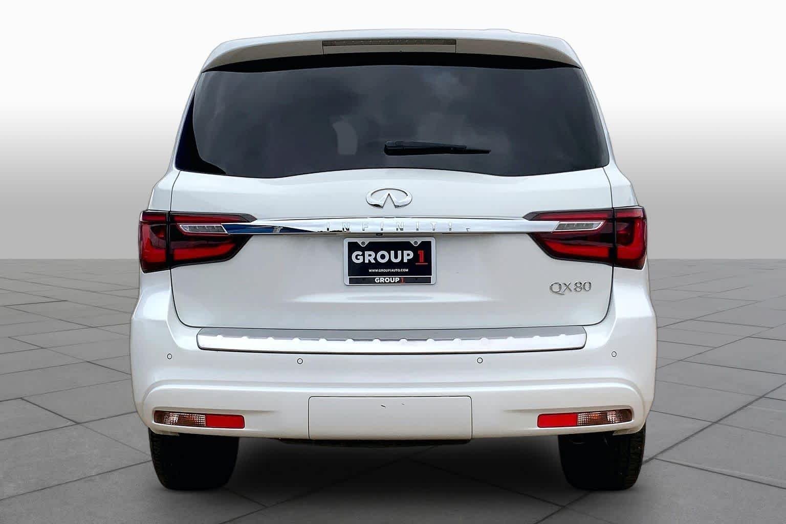 Used 2019 Moonstone White INFINITI LUXE image 5