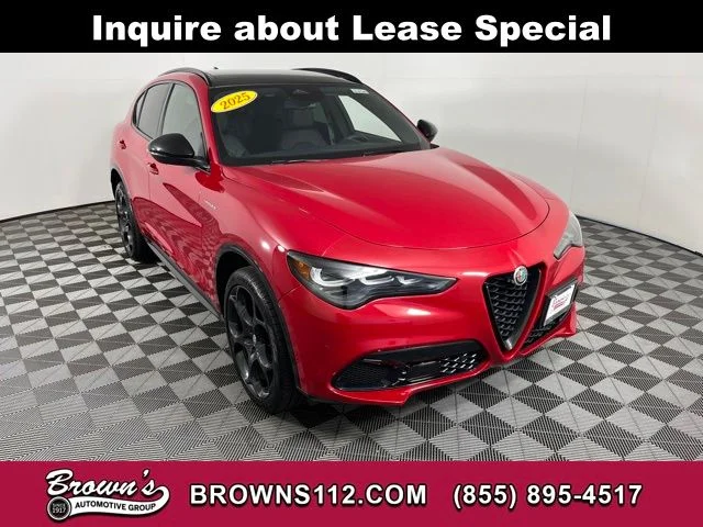 2025 Alfa Romeo Stelvio Stelvio AWD's photo