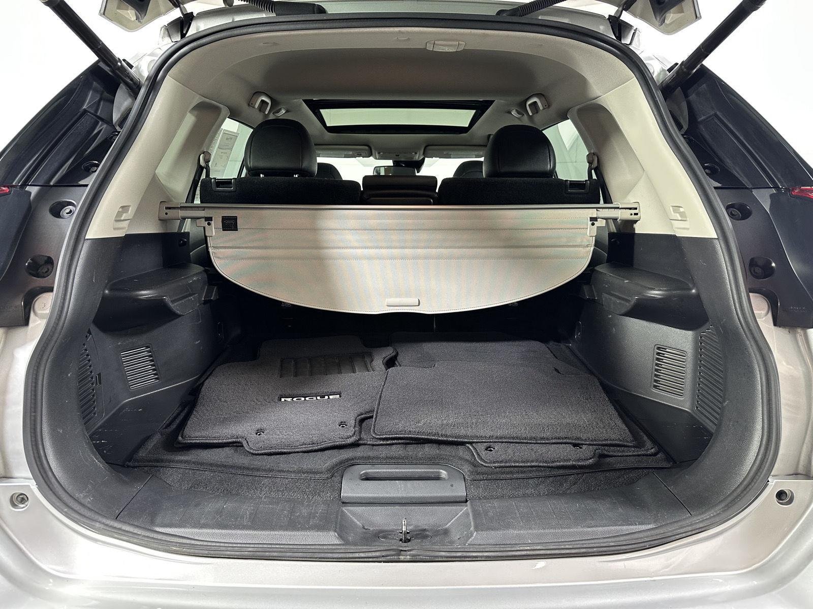 Used 2019 Gy Nissan  image 22