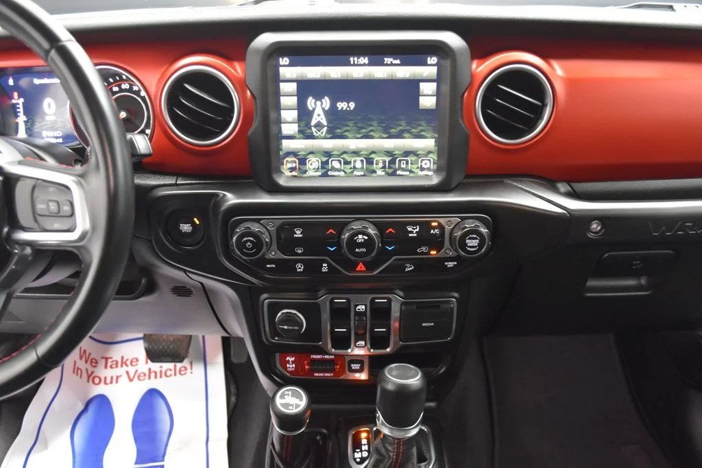 Used 2020 White Jeep Unlimited Rubicon image 12