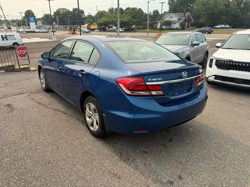 Used 2015 Blue Honda LX image 6
