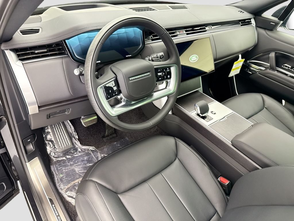 New 2026 Carpathian Gray Premium Metallic Land Rover SE image 9