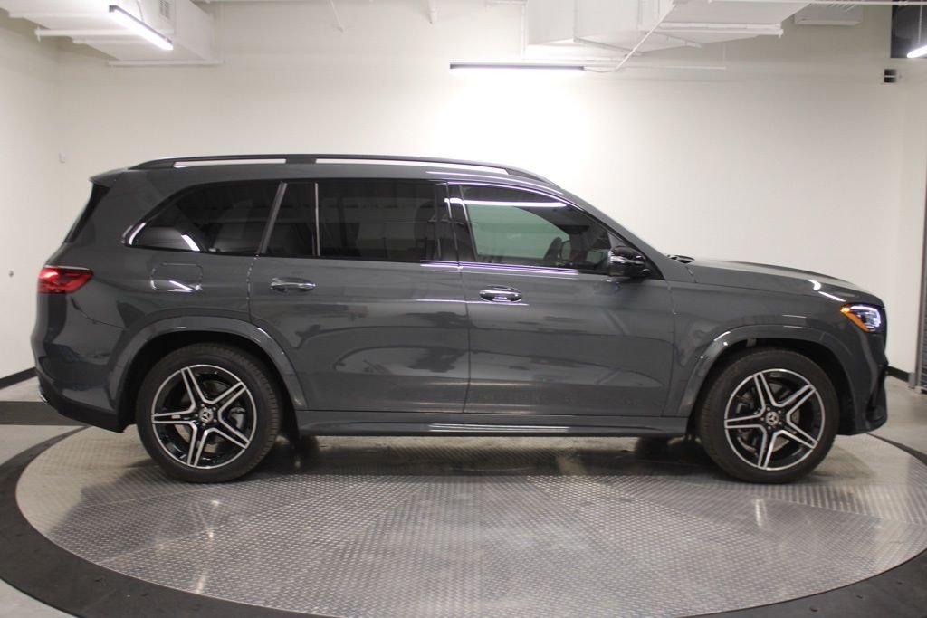 Certified Used 2026  Mercedes-Benz GLS 450 image 8