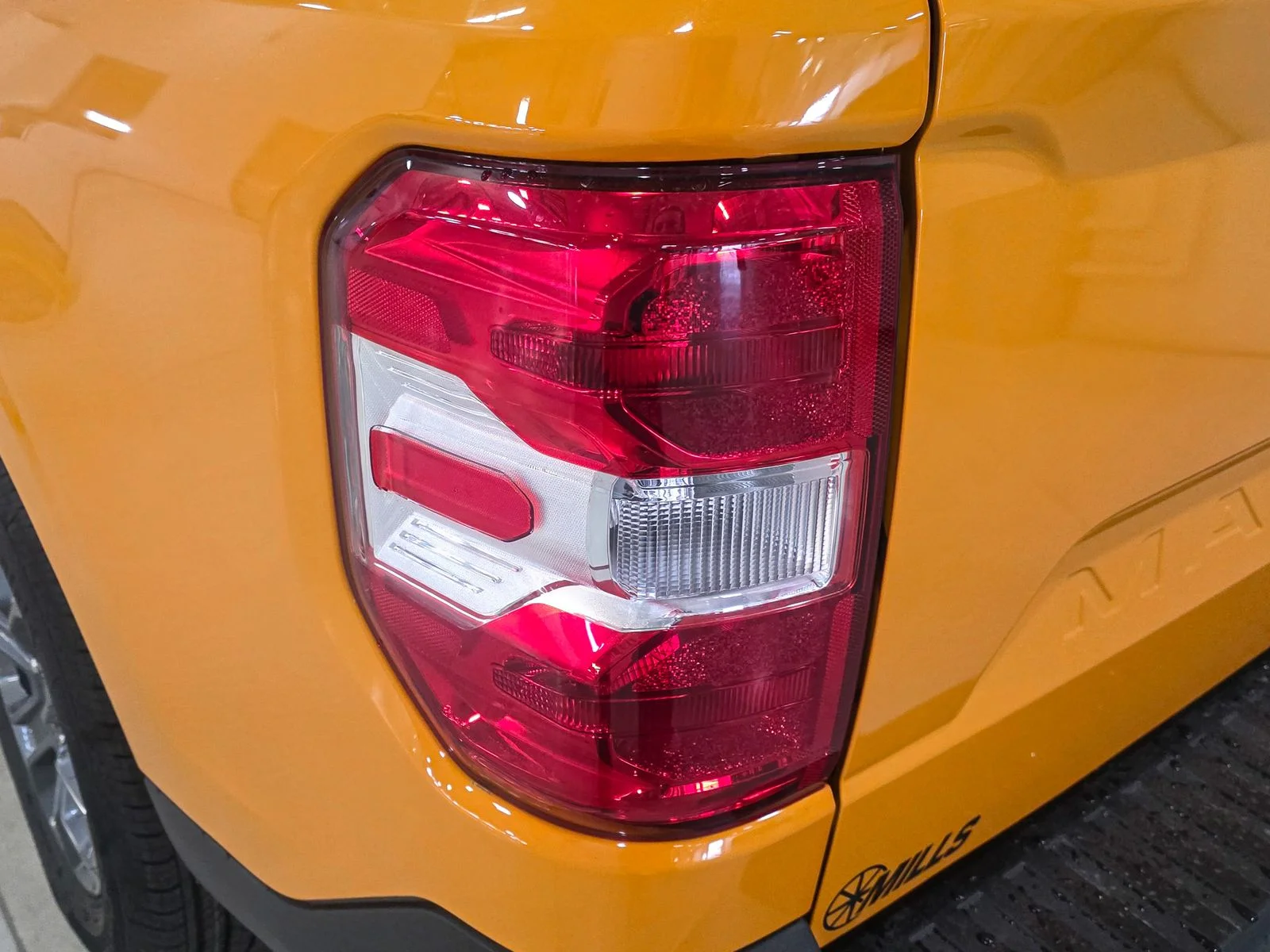 New 2026 Orange Fury Metallic Tri-Coat Ford XLT image 15
