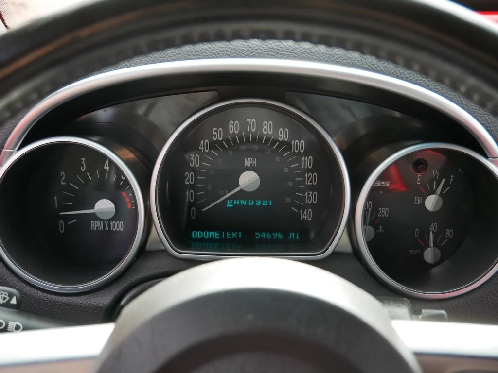 2004 Chevrolet SSR LS - Photo 20