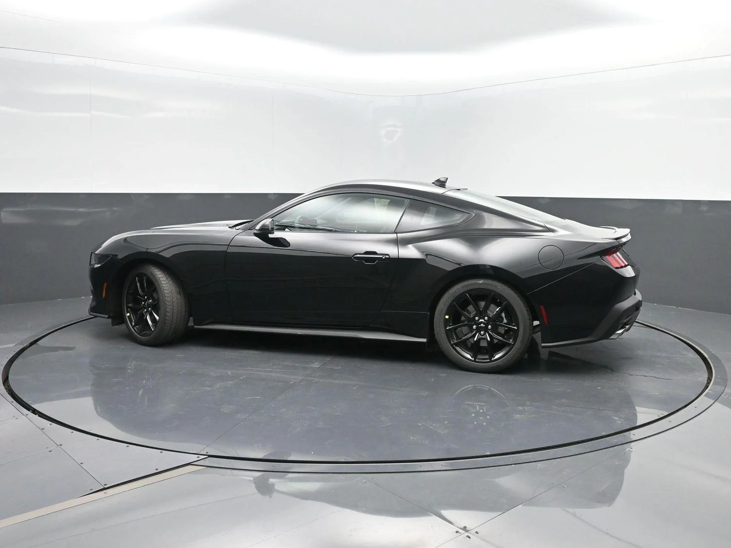 New 2025 Shadow Black Ford EcoBoost® Premium Fastback image 36
