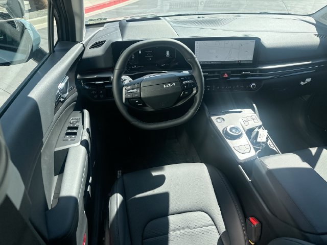 New 2027 Heritage Blue Kia SX Prestige image 24