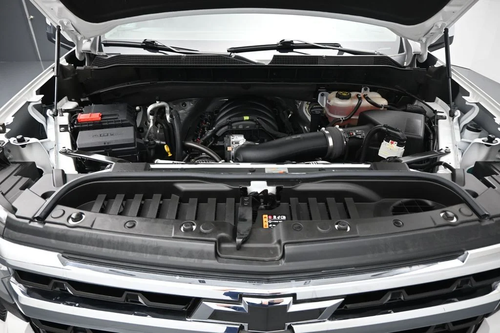 Used 2023 White Chevrolet LT image 26