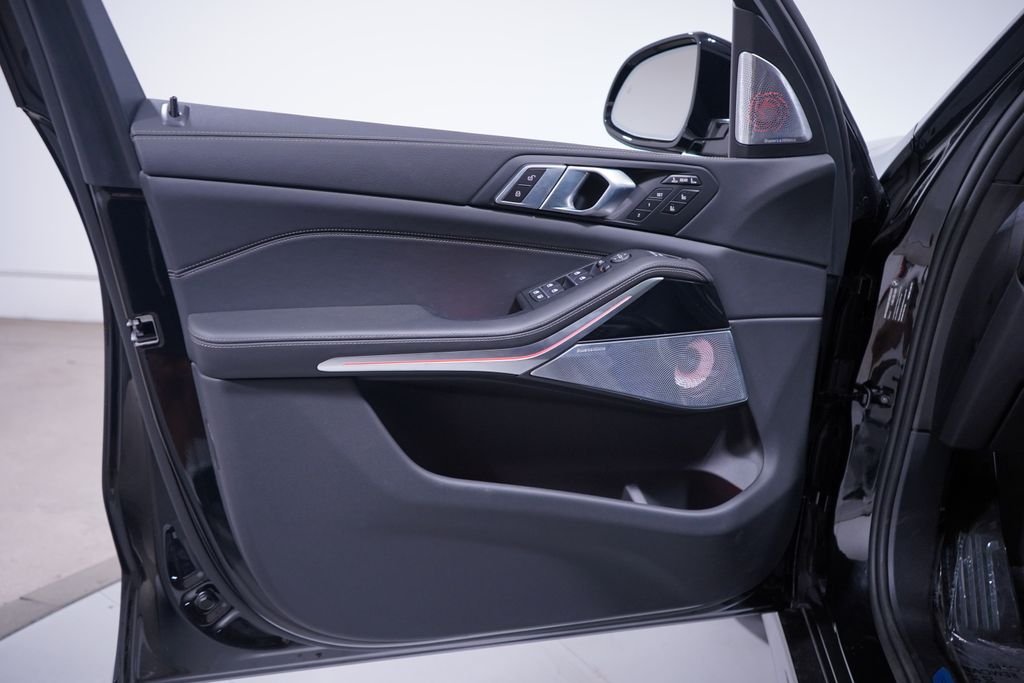 New 2026 Black Sapphire Metallic BMW ALPINA XB7 image 20