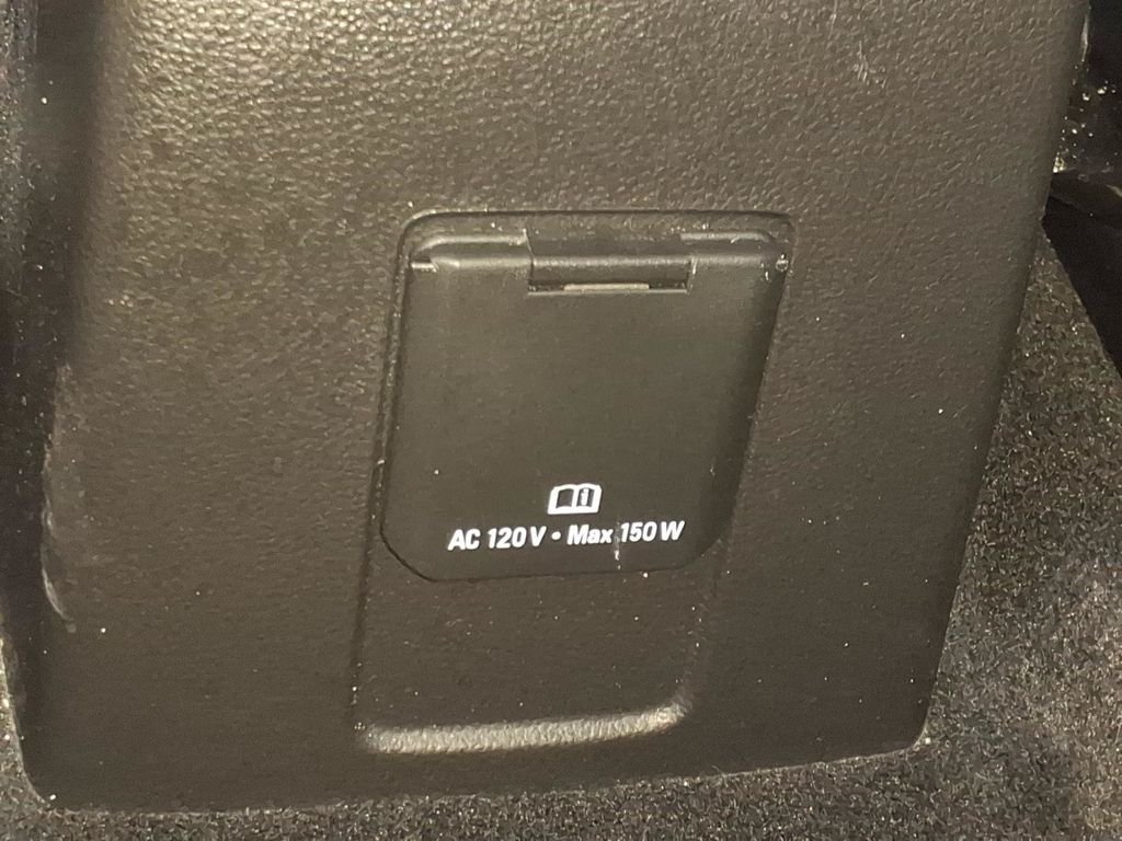 Used 2022 Red Chevrolet LT image 37