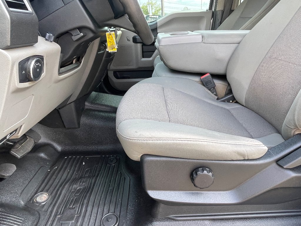 Used 2021 Iconic Silver Metallic Ford XL image 14
