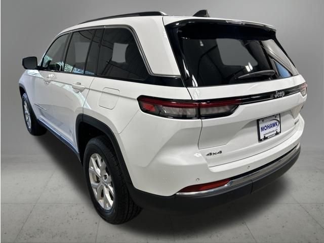 Used 2023 Bright White Clearcoat Jeep Limited image 3
