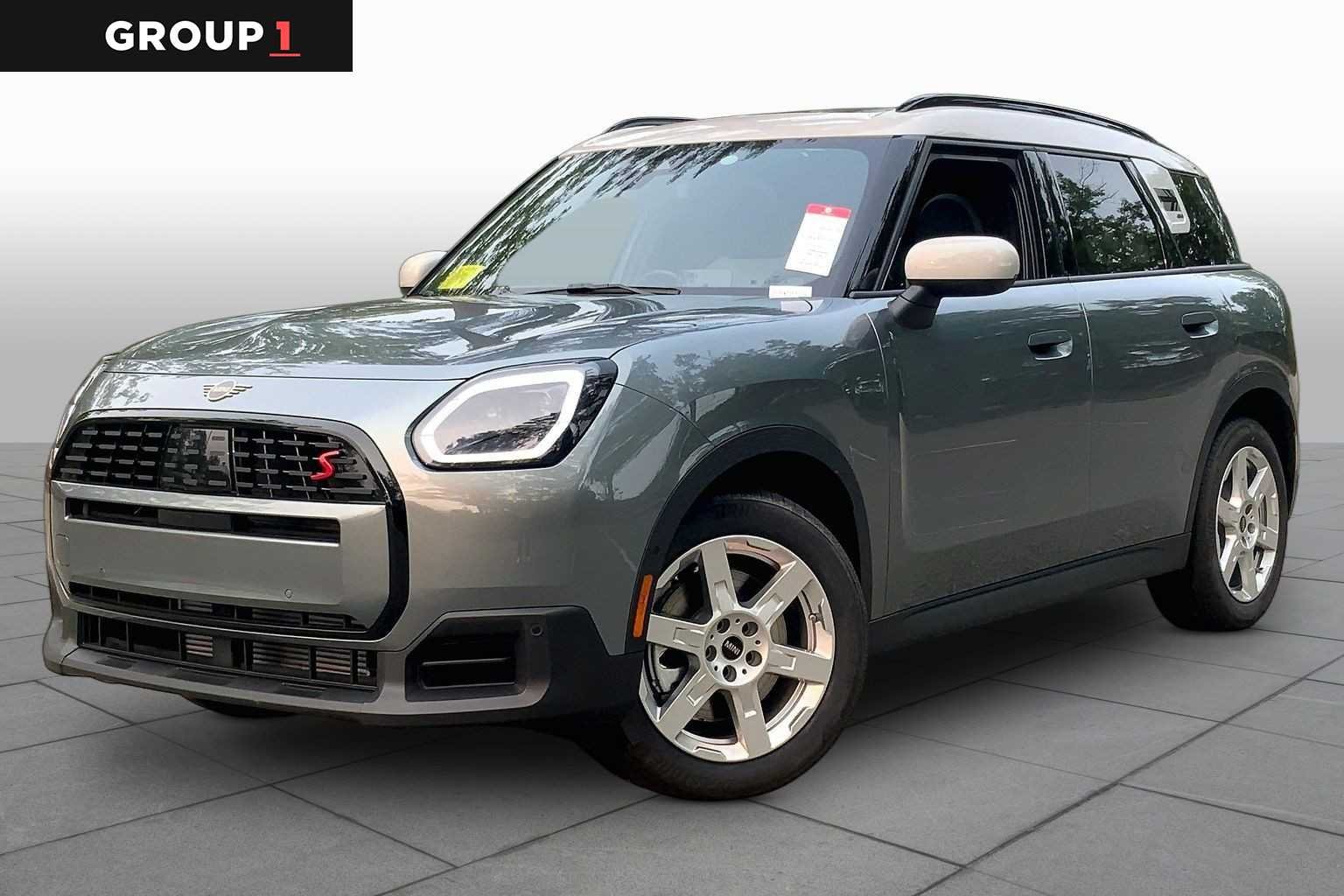 New 2027 MINI Countryman Signature Plus Sports Activity Vehicle in