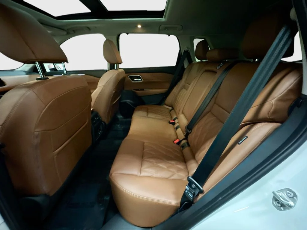 2026 Nissan Rogue Platinum - Photo 14