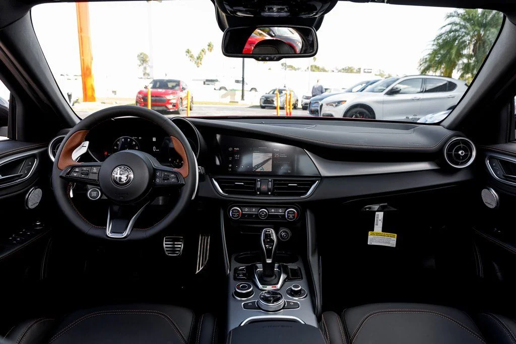 2025 Alfa Romeo Giulia Intensa - Photo 34