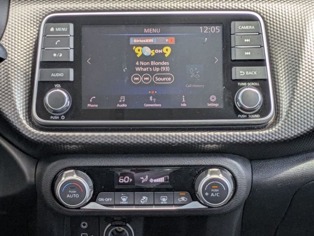 Used 2019 Cayenne Red Nissan SV image 18