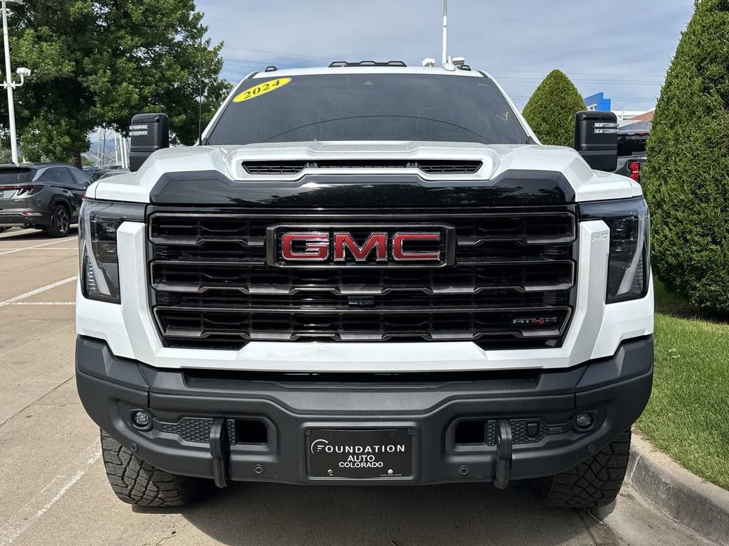 Certified Used 2025 Summit White GMC AT4X image 31