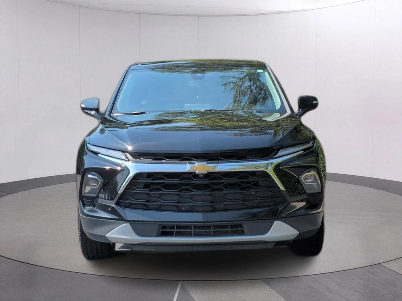 Used 2023 BLACK Chevrolet LT image 10