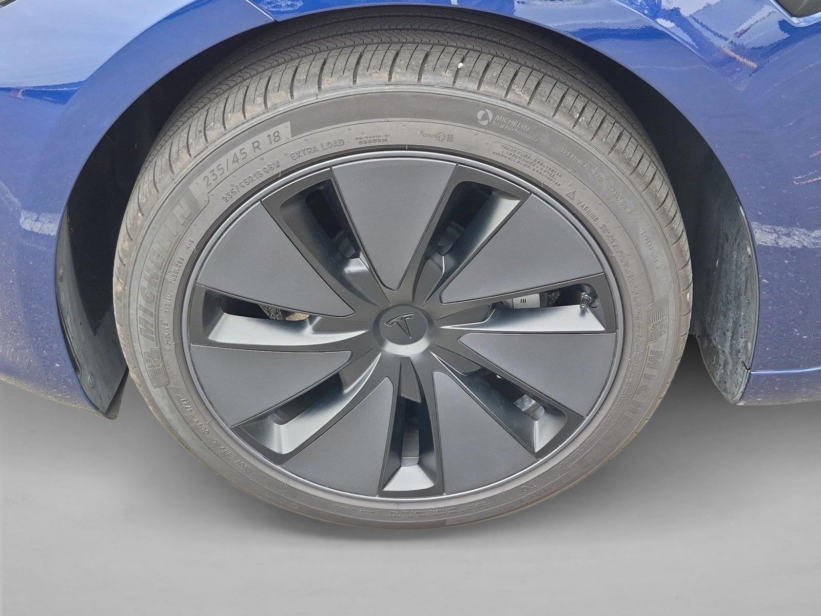 Used 2024 Deep Blue Metallic Tesla  image 13