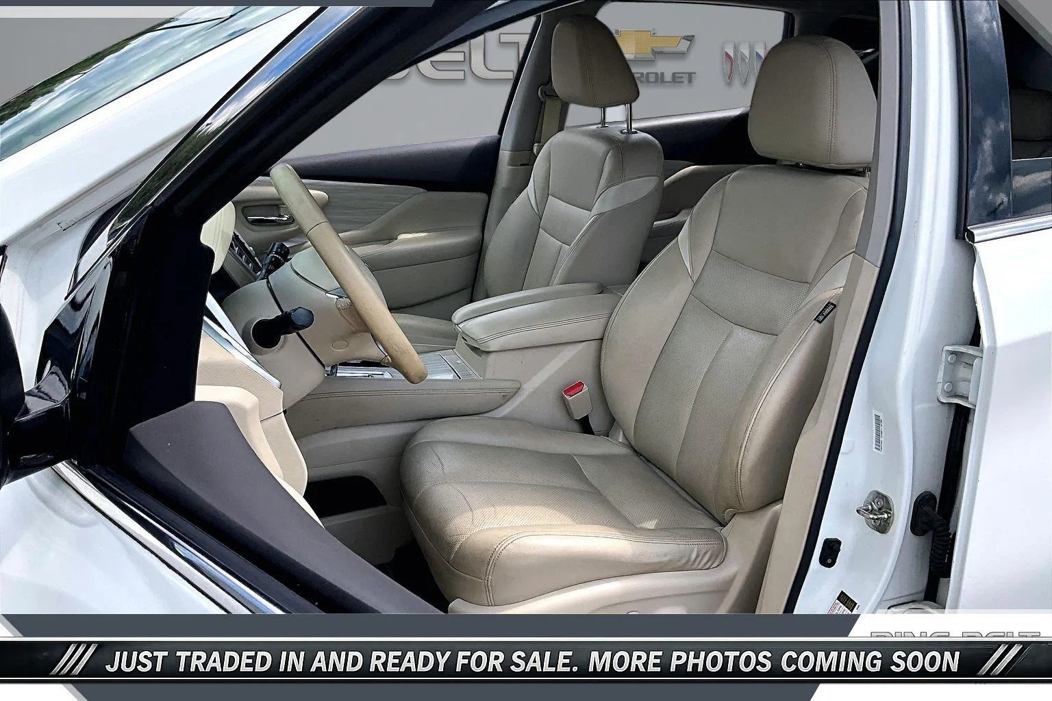 Used 2017 Pearl White Nissan SL image 18